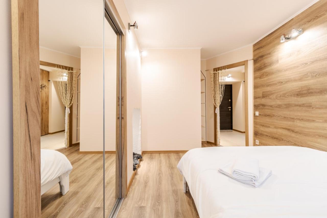 Staroevreyska Timber Apartment Lviv Exterior photo